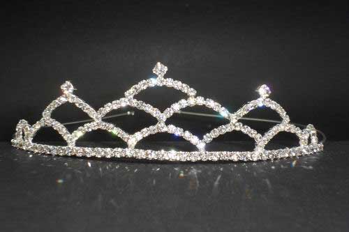 Tiara with strass. Ref. 28472